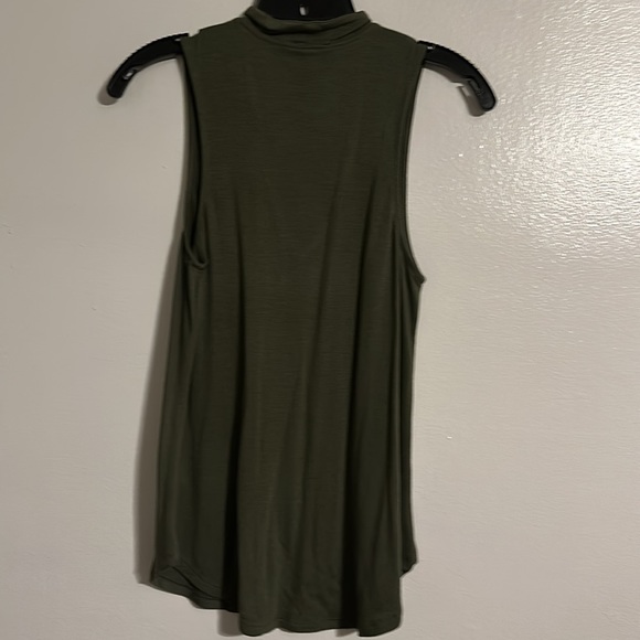 Express Top - Picture 3 of 4